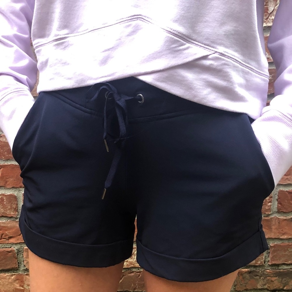 Athleta navy blue shorts
